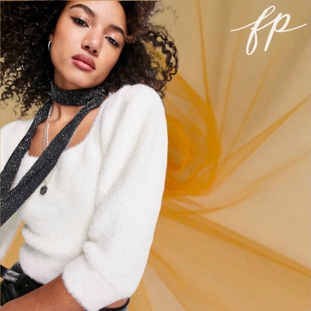 FREE PEOPLE NWT Moonbeam Fuzzy 3/4 Puff Sleeve Cropped Scoop Neck Sweater/Lg - Picture 6 of 16